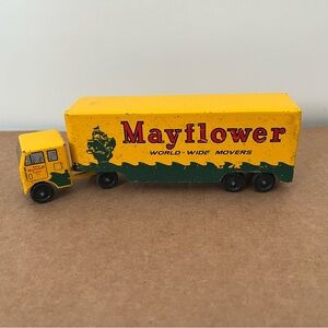 Ralstoy Mayflower truck